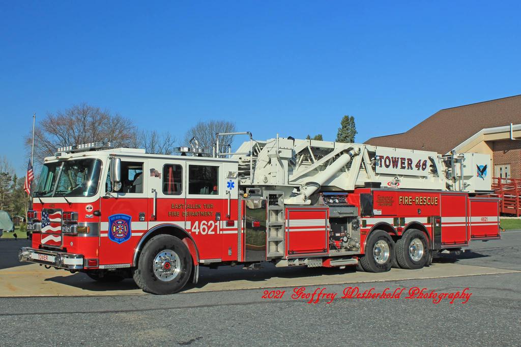 Tower 4621 - 2012 Pierce Arrow XT 95' Mid-Mount