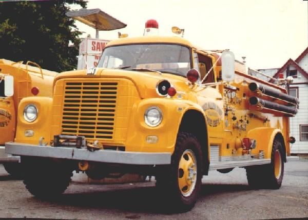 Engine 151 - 1964 International Pumper (ret. 1982)